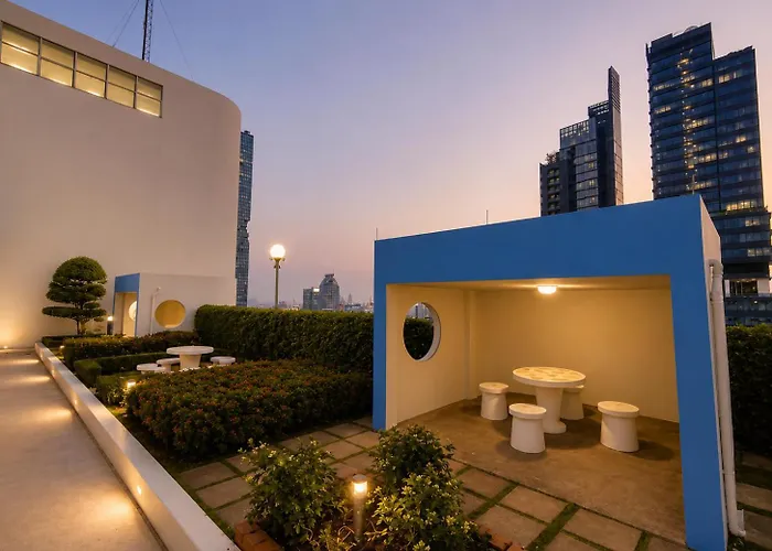 New 1br King Bed Near Bts Nightlife Area Bangkok